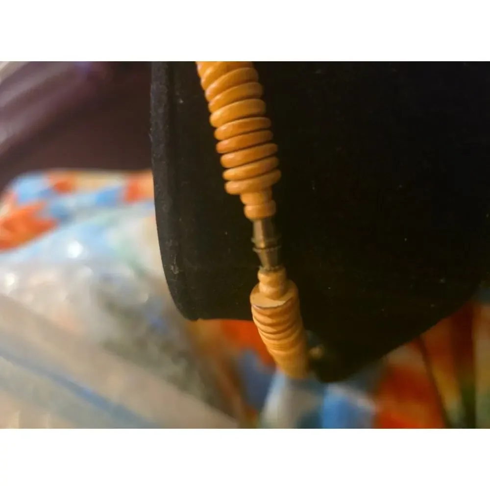 Unbranded this vintage